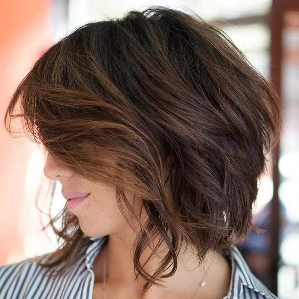 Stacked Wavy Bob with Subtle Auburn Balayage