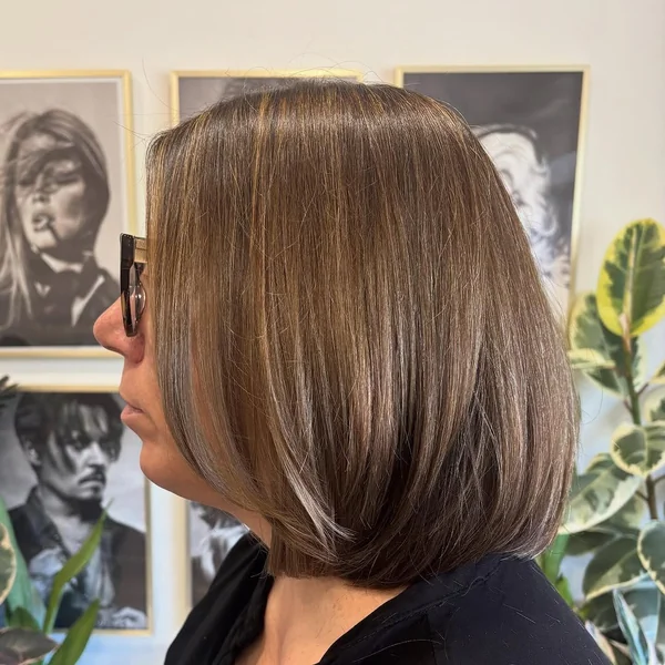 Voluminous A-Line Lob with Ash Blonde Highlights