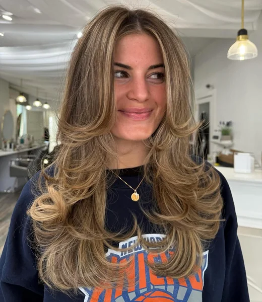 Voluminous Layered Blowout