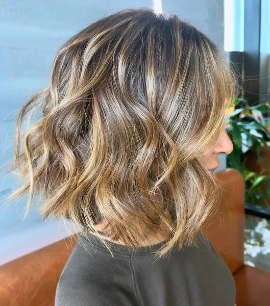 Wavy Brunette Lob with Choppy Textured Ends