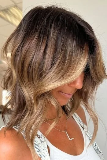 Wavy Lob Blonde Balayage shoulder length