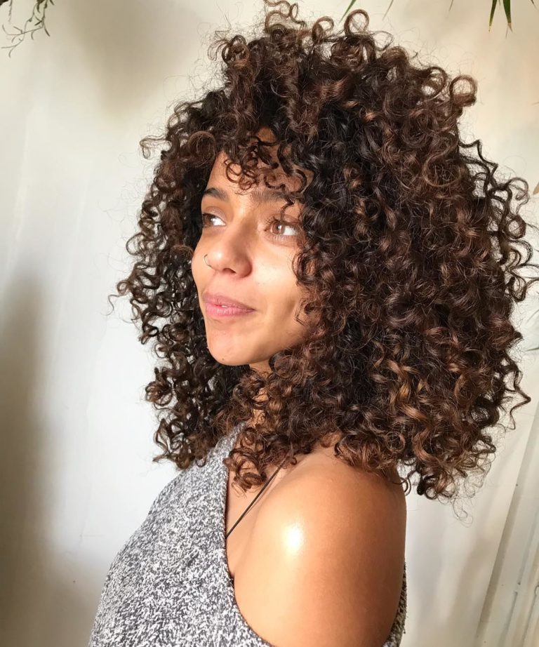 10 Quick & Easy Spring Hairstyles for Curly Hair - Simply Organics