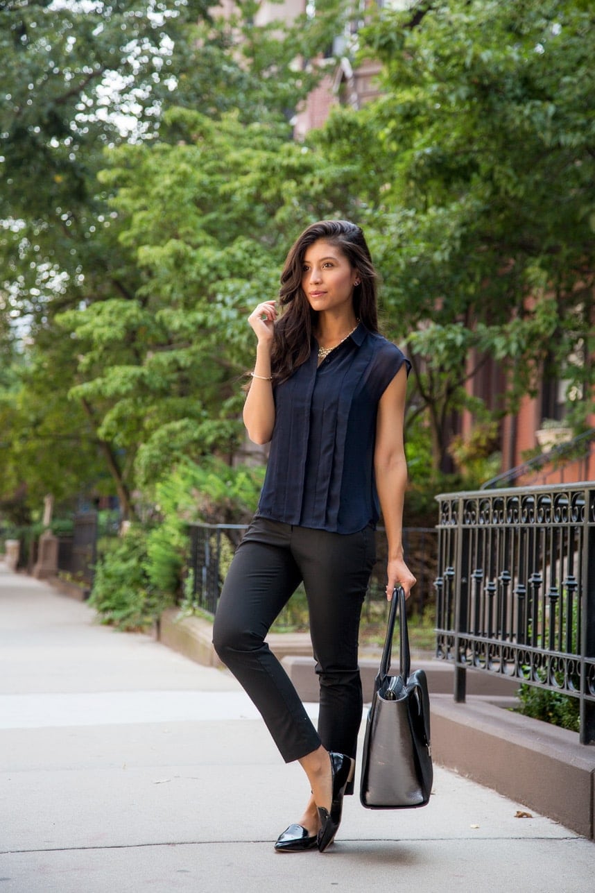 What is Business Casual for Women? [Your Definitive Guide]