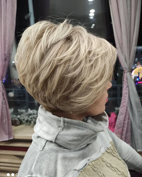 Chic Silver Inverted Bob with Angled Layers