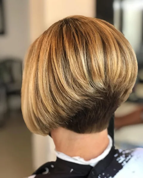 Dimensional Golden-Blonde Stacked Bob