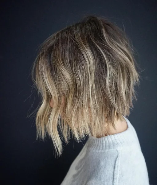 Edgy Raven Bob with Lived-In Volume and Texture