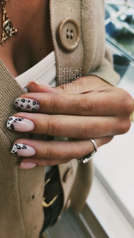 Pin by Silvia Peñaranda on Nails | Kylie nails, Blush nails, Work nails