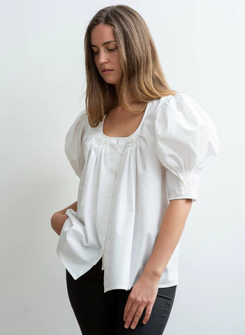 The Psychology Behind Why You Should Wear White to Wow at Work – The Shirt Company