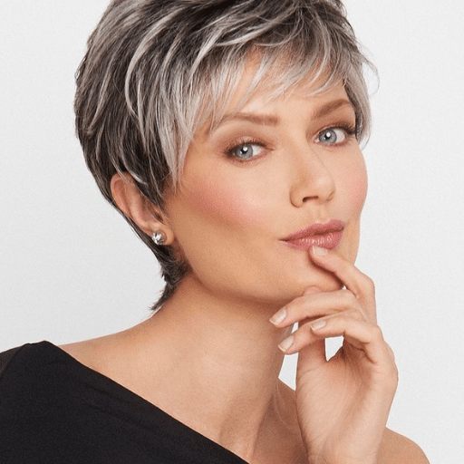 Chic Haircuts for Women Over 40: Discover Trendy Short Hairstyles ...