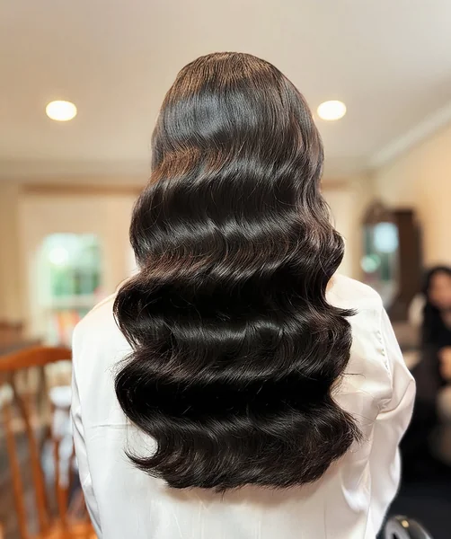 Hollywood Glamour Waves for Long Brunette Hair