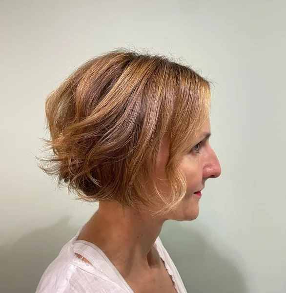 Honey-Blonde Messy Inverted Bob with Sun-Kissed Highlights