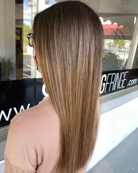Radiant Honey-Brown Balayage with Sleek Dimensional Layers