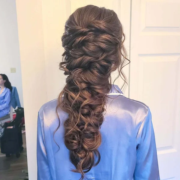 Romantic Pull-Through Braid Cascade with Voluminous Top