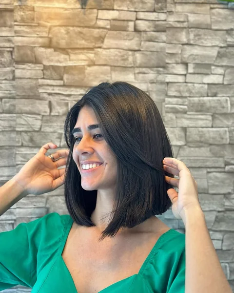 Sleek A-Line Long Bob with Internal Thinning