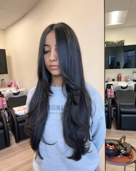 layered haircuts for long hair straight
