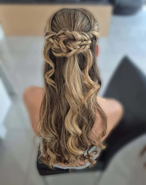 Triple-Woven Half-Up Braids with Flowing Waves