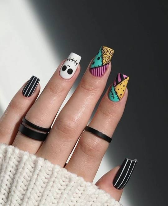 Ideas de uñas para Halloween 2023 llenas de calabazas, brujas y ...