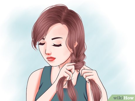 Step 2 Braid your hair over your shoulder.