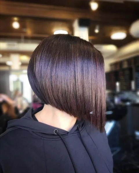 Voluminous Cinnabar Inverted Bob with Deep-Stacked Texture