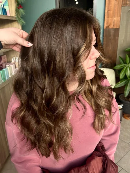 Warm Cocoa Brunette Long Waves with Honey
