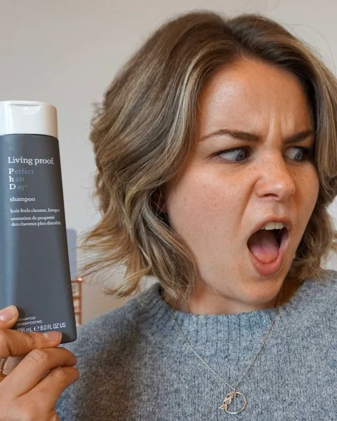 Wavy Ash Brown Bob with Sun-Kissed Highlights